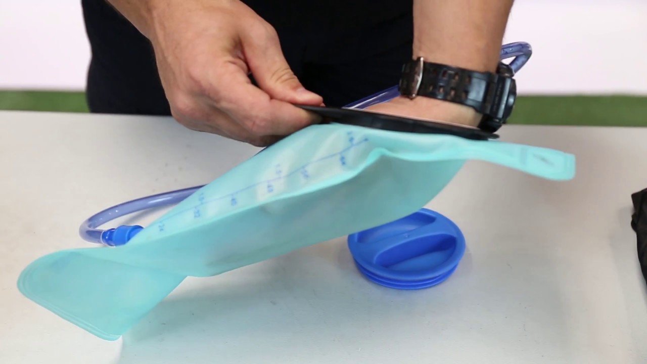 ¿Cómo funcionan las mochilas de hidratación con aislamiento térmico?